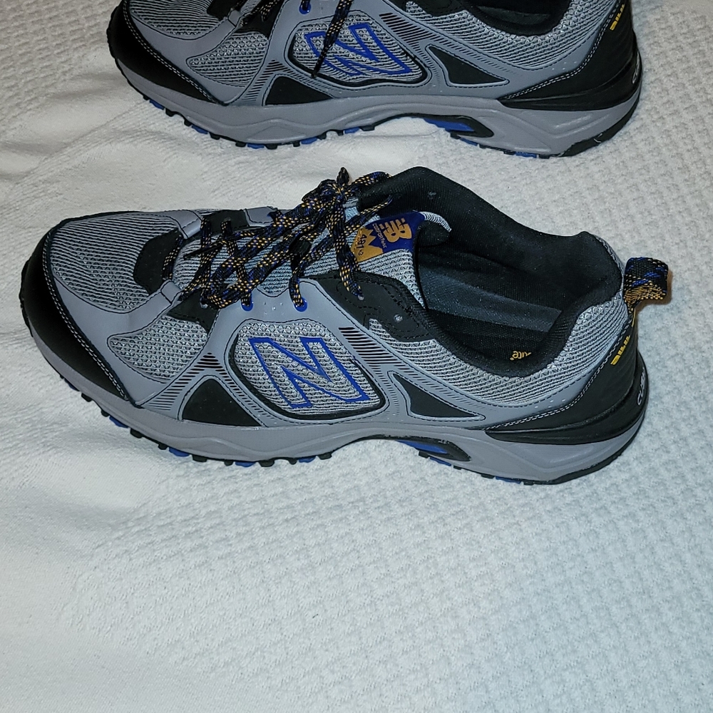 New Balance All Terrain Comfortride 481v3 size 13 sneaker